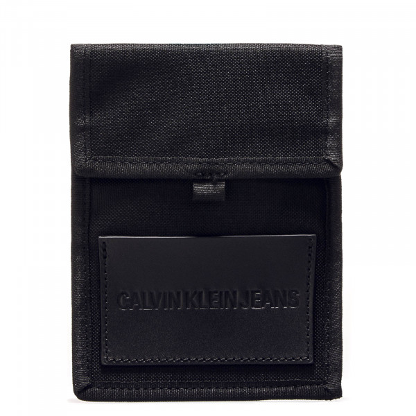 CK Bag 4533 Essentials Black